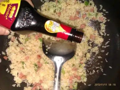 Make Ham sausage fried rice step 7