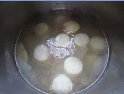 Make Ribbon Mountain medicine soup step 5