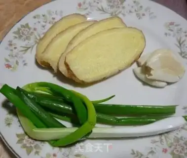 Make A fried chicken step 1