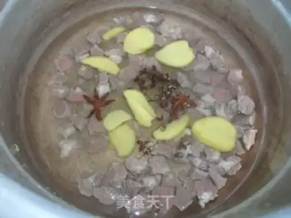 Make Curry beef soup step 2