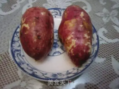 Make Microwave baked potatoes step 2