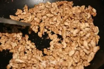Make Homemade walnut cake step 10