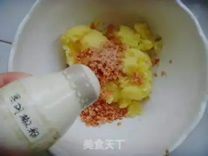 Make Curry ham mashed potatoes step 6