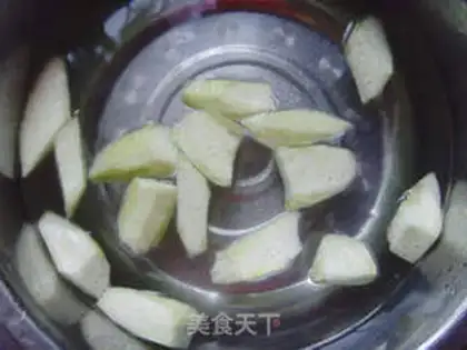 Make Flowers and melon soup step 4