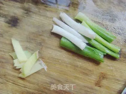 Make Flowers and melon soup step 5