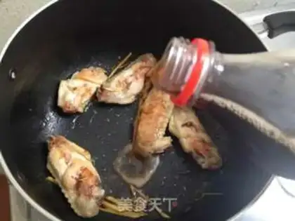 Make Coke chicken wings step 7
