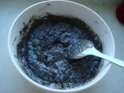 Make "Violent black sesame soup." step 7
