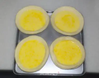 Make Home-style egg tarts step 3