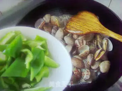 Make Pop-flake clams step 10