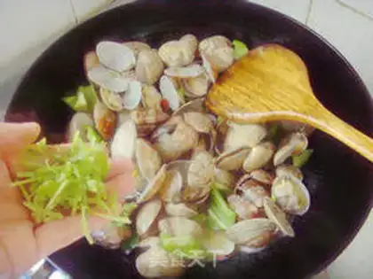 Make Pop-flake clams step 11