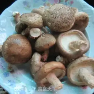Make Fried mushroom eggs step 0