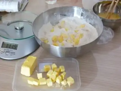 Make raisin scon step 3