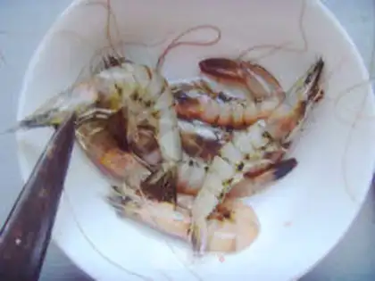 Make Tomato shrimp soup step 0