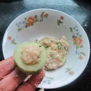 Make Fish mud cucumber step 4
