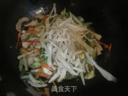 Make Apricot veggie noodles step 7