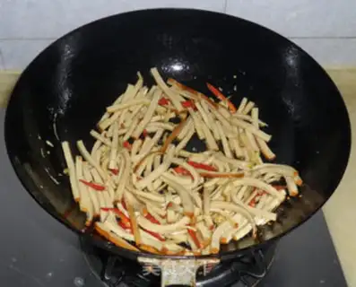 Make Scrambled beans step 4