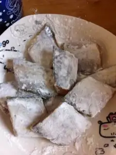 Make Red-fried fish step 1
