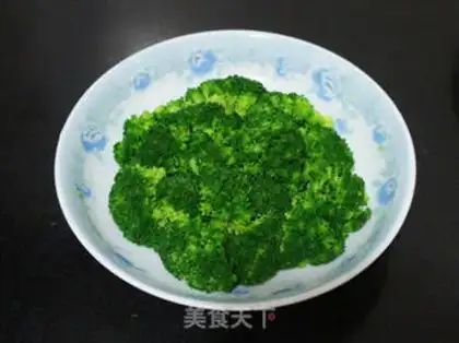 Make Garlic broccoli step 4