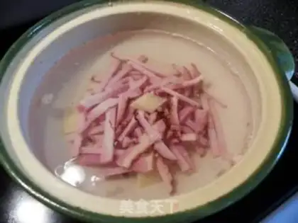 Make Salted bean dry melon soup step 0