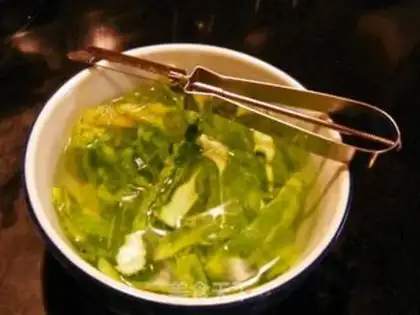 Make Salted bean dry melon soup step 3