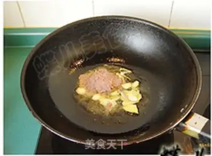 Make Cream pepper, crayfish sauce, tofu step 4