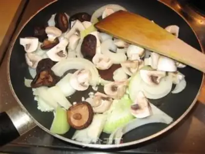 Make Cheese sauce pasta step 1