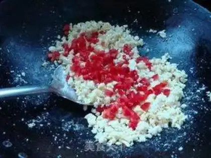 Make Egg-scrambling step 8