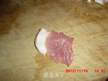 Make Garlic fried meat step 1