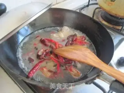 Make Thirteen fragrance lobster step 1