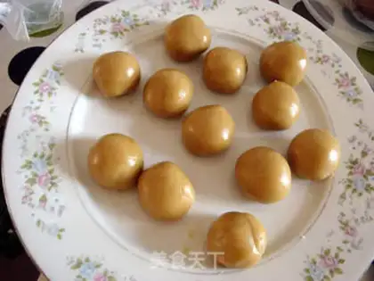 Make A wide moon cake step 6