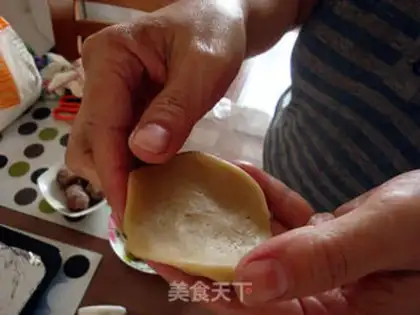 Make A wide moon cake step 8