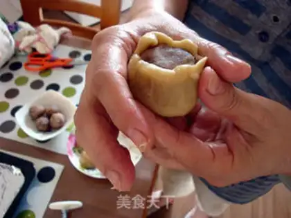 Make A wide moon cake step 9