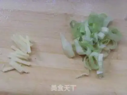 Make Chicken silk and yellow florist step 7