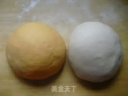 Make Lotus buns step 1