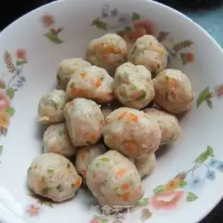 Make Tofu fried fishballs step 0