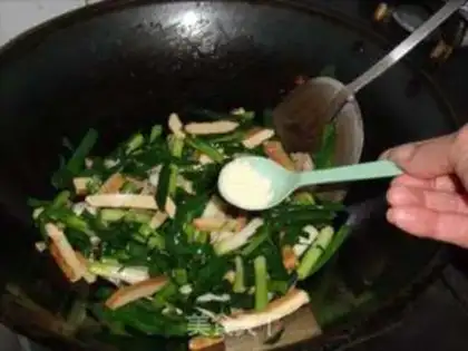 Make Garlic silk tofu dry step 7