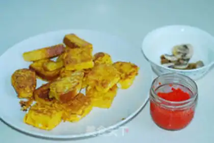 Make Fishseed egg fried toast step 4