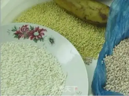 Make Banana porridge step 0