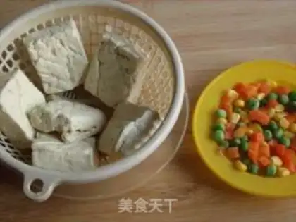 Make Red burning tofu step 1