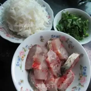 Make Carrots cook fish step 0