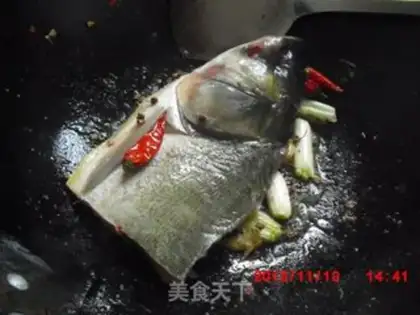 Make Red-burned fish head step 3