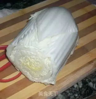 Make Lotus cabbage soup step 2