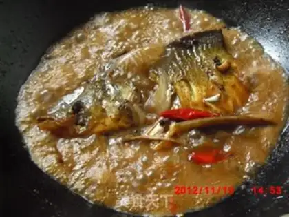 Make Red-burned fish head step 8