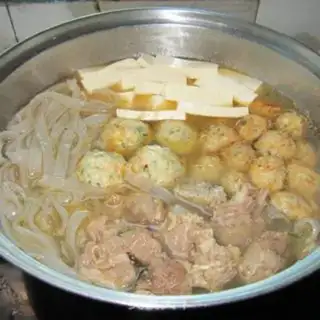 Make A big soup meatball fan pot step 11