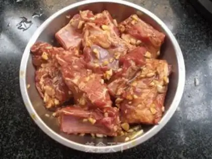 Make Garlic ribs step 1