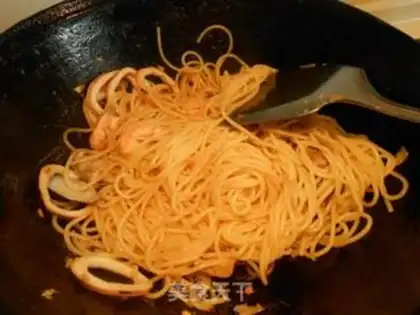 Make Seafood pasta step 7