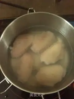 Make Spicy chicken wings step 1