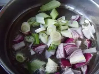 Make Homemade onions step 1