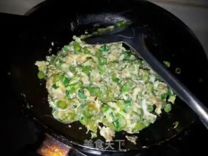 Make Eggs and beans step 5