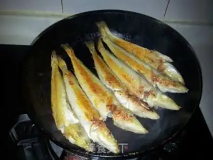 Make Fried sardines step 3